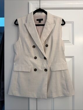 Ann Taylor Double-Breasted Sleeveless Blazer Vest in Light Cream